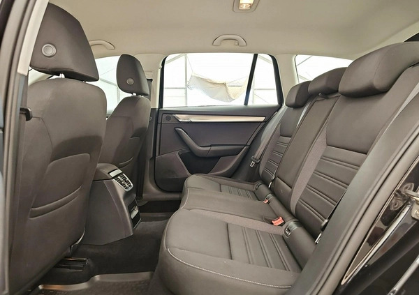 Skoda Octavia cena 56900 przebieg: 153723, rok produkcji 2019 z Oleszyce małe 326